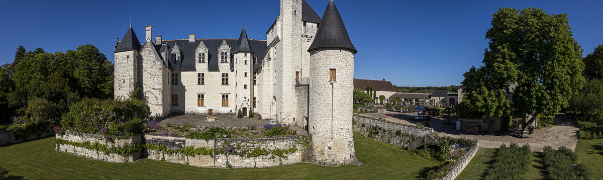 Fête des roses château du Rivau