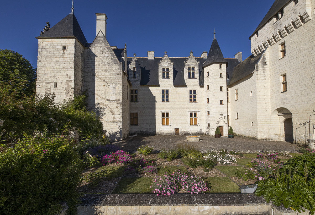 Fête des roses château du Rivau