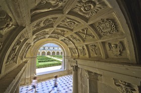 Abbaye de Fontevraud.jpg